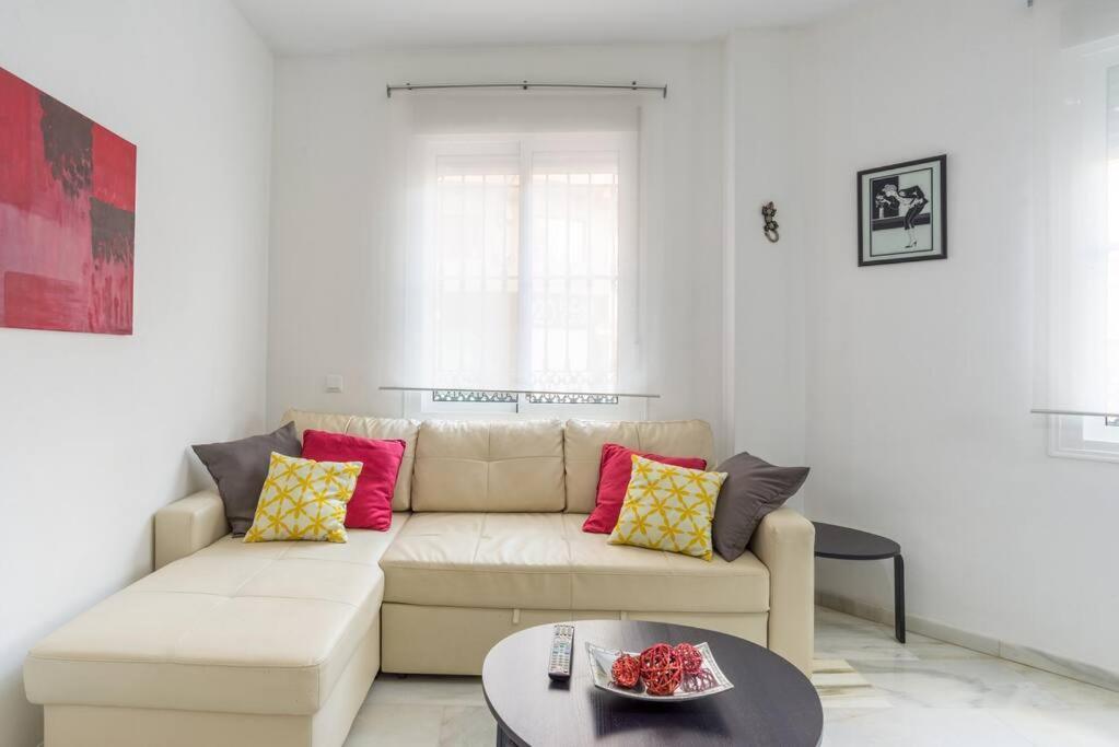 Bright, Quiet And Nice Ground Floor In The Center Málaga Extérieur photo