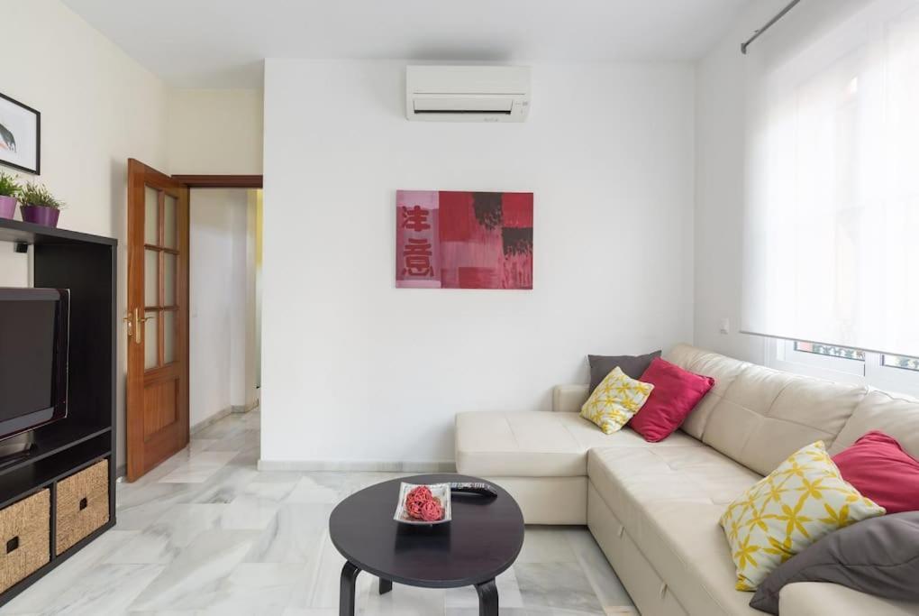 Bright, Quiet And Nice Ground Floor In The Center Málaga Extérieur photo