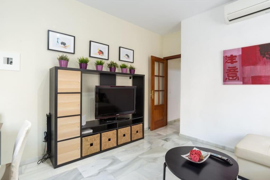 Bright, Quiet And Nice Ground Floor In The Center Málaga Extérieur photo